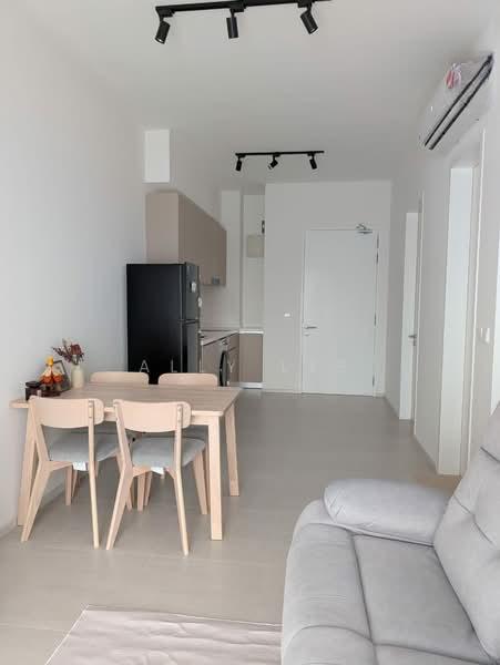 Laurel Residence - 2