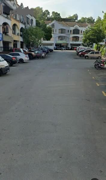 U6, Pusat Perdagangan Subang Permai - 2