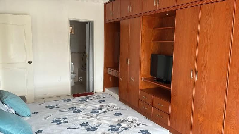 Gold Coast Resort Condominium - 3