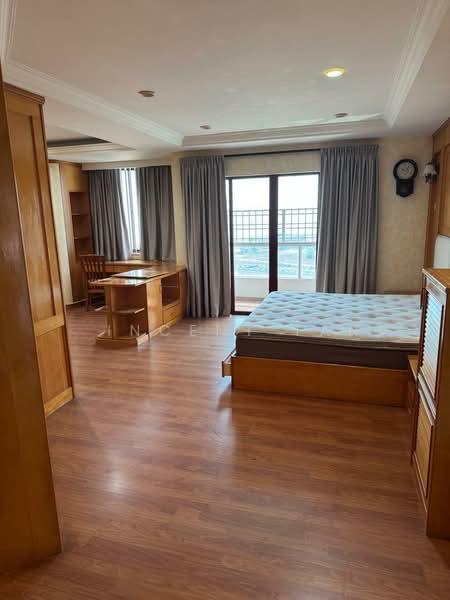 Marina Bay Condominium - 4