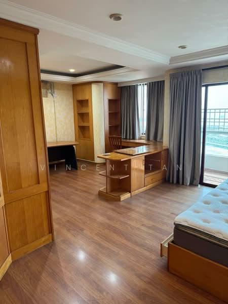 Marina Bay Condominium - 5