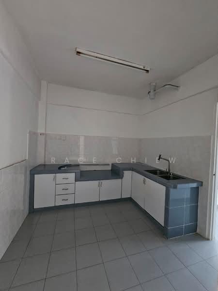 Rumah Pangsa Akasia - 2