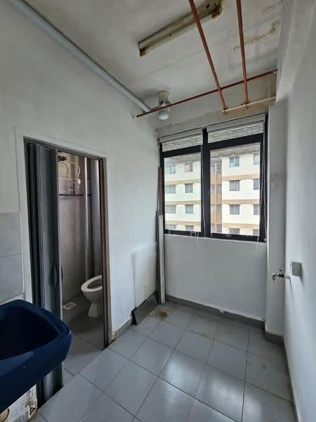 Rumah Pangsa Akasia - 4