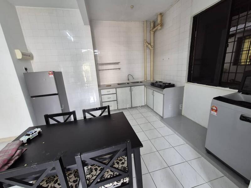 Vista Condominium - 3