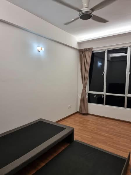 The Waterfront Condominium - 5