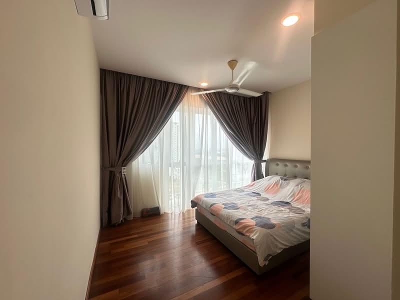 Medini Signature - 4
