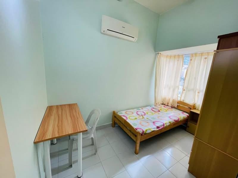 University Place (Plaza Ivory) - 5