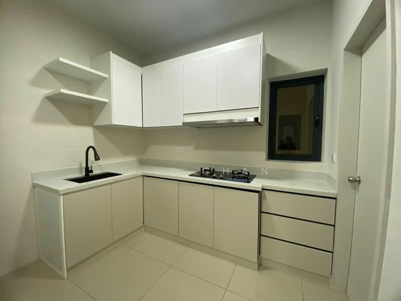 Sky Awani Residensi 4 - 5