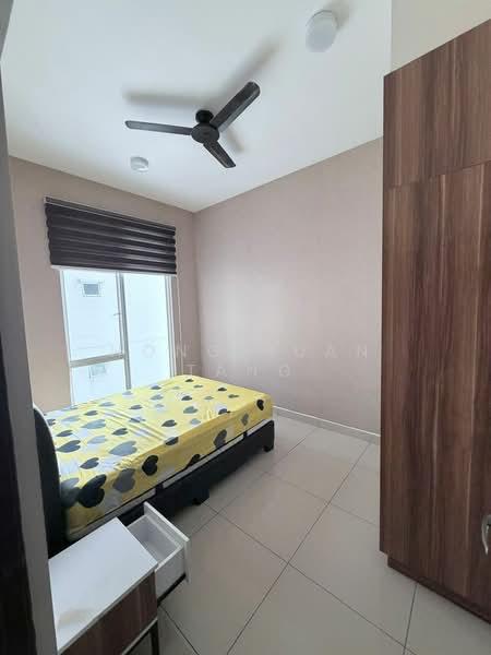 M Condominium @ Larkin - 3