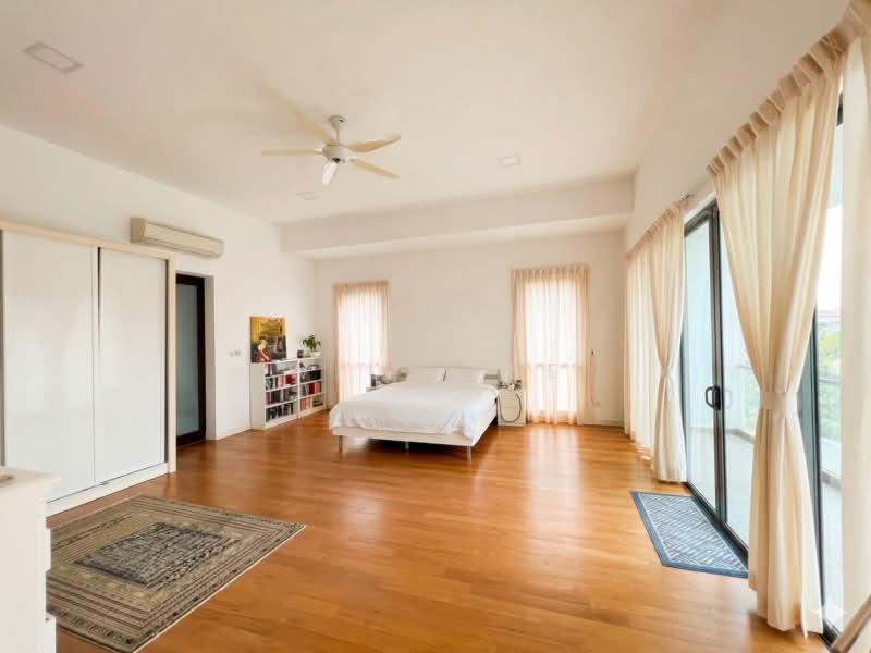 Noble Park Grand Pool Villas East Ledang - 5