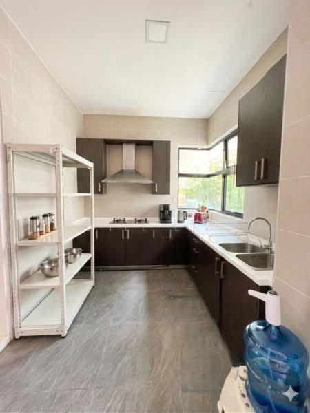 Noble Park Grand Pool Villas East Ledang - 3