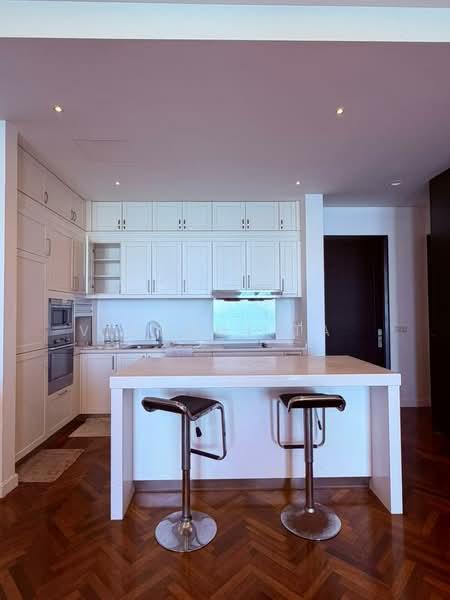 Quayside Seafront Resort Condominiums - 3