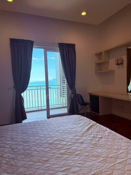 Quayside Seafront Resort Condominiums - 4