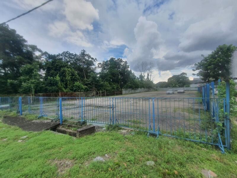 Taman Bukit Kempas - 2