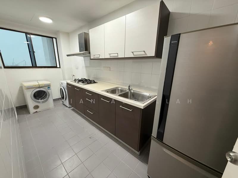 Ujana Executive Apartment - 3