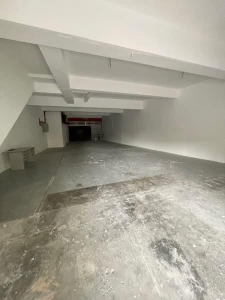 Bandar Seri Putra Ground Floor - 4