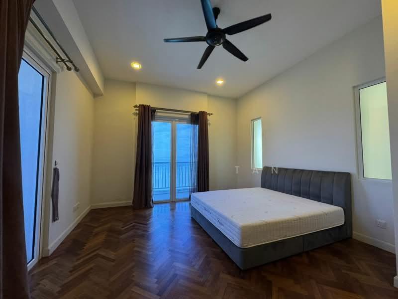 Quayside Condominium - 2