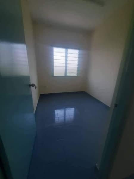Rumah Pangsa Permas Jaya - 5