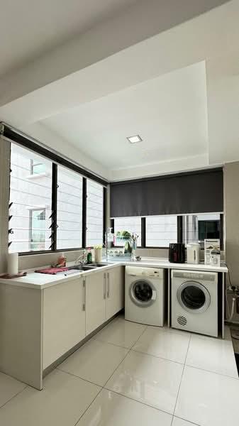 Ara Hill Condominium - 2