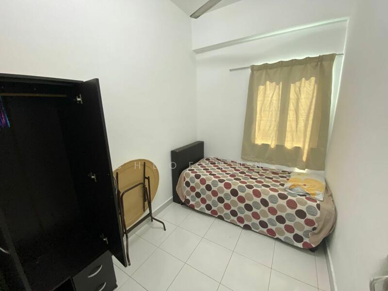 Straits Garden Condominium - 4