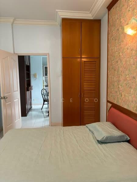 Marina Bay Condominium - 4