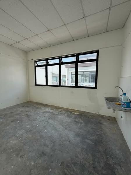 Blossom Square Office - 4