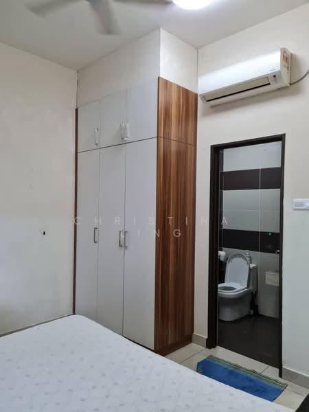 M Condominium @ Larkin - 3