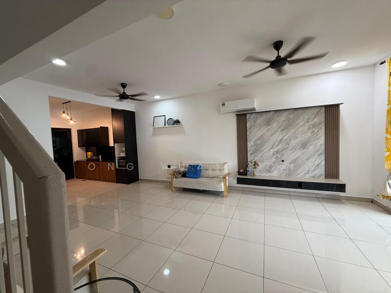 Bandar Bukit Raja : Lumira - 1