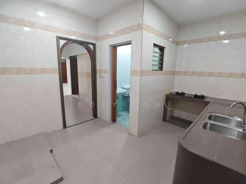 BUKIT INDAH BANDAR NUSAJAYA - 2
