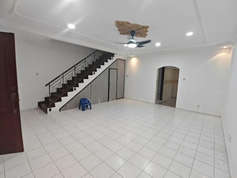 BUKIT INDAH BANDAR NUSAJAYA - 5