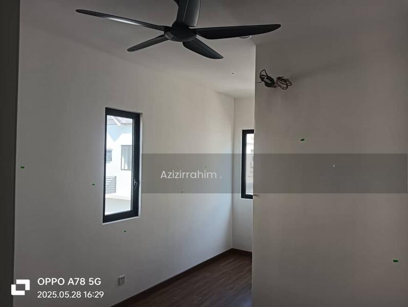 Sejati Lakeside 2 - 2