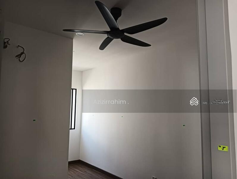 Sejati Lakeside 2 - 3