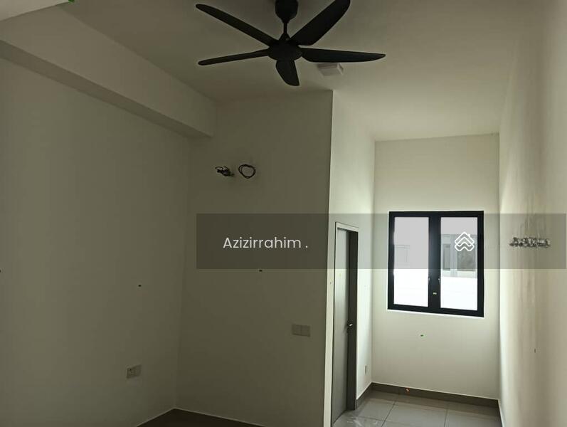 Sejati Lakeside 2 - 4