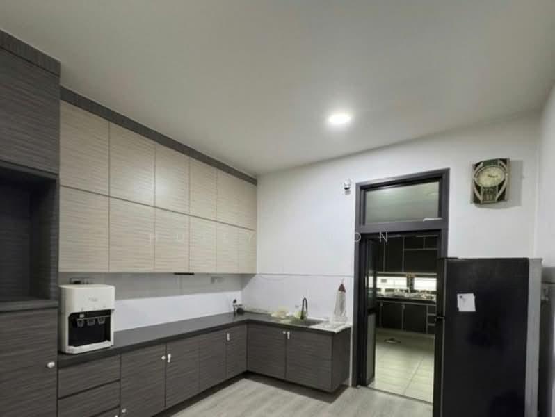 Taman Redang Lakeview 2 - 5