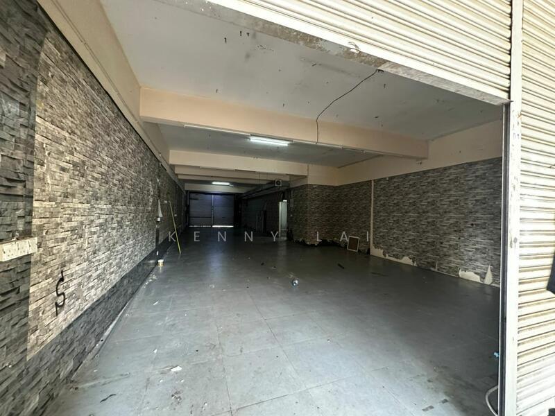 Pusat Bandar Putra Permai - 1