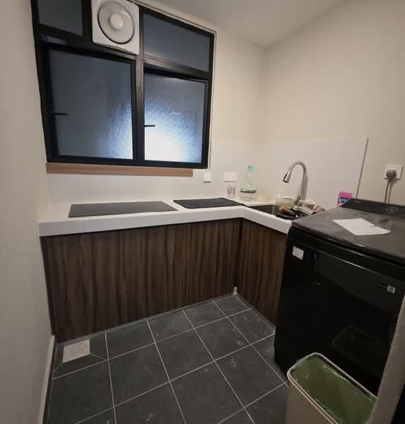 Residensi Max - 2