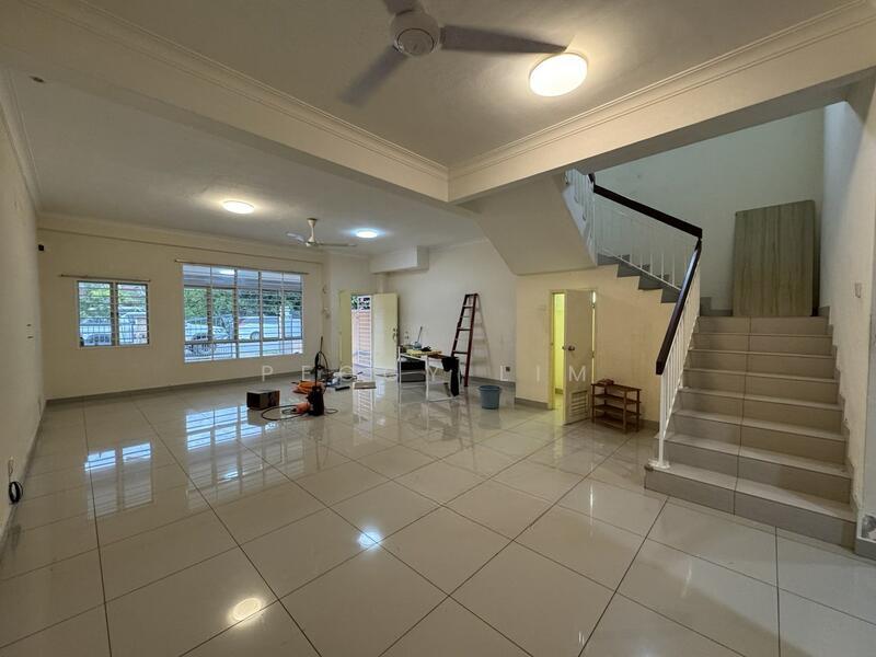 Double Storey Terrace House @ Taman Puchong Utama, Puchong - 1