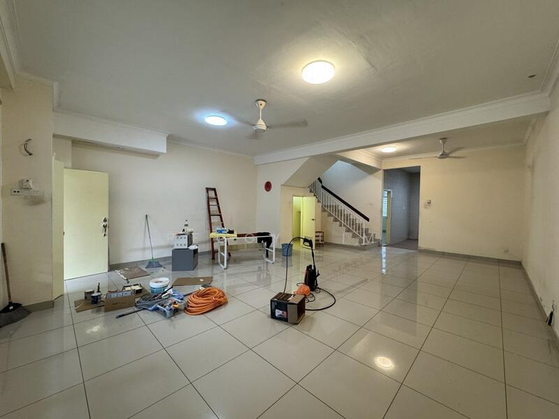 Double Storey Terrace House @ Taman Puchong Utama, Puchong - 3