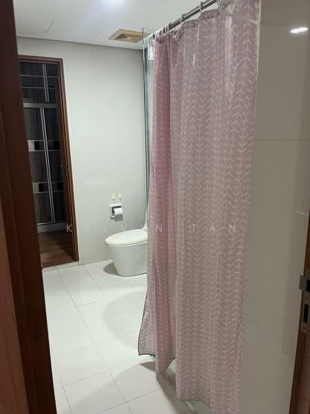 Central Park condominium - 4