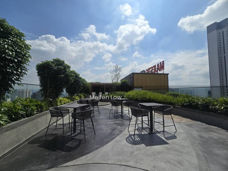 Majestic Residence - 3