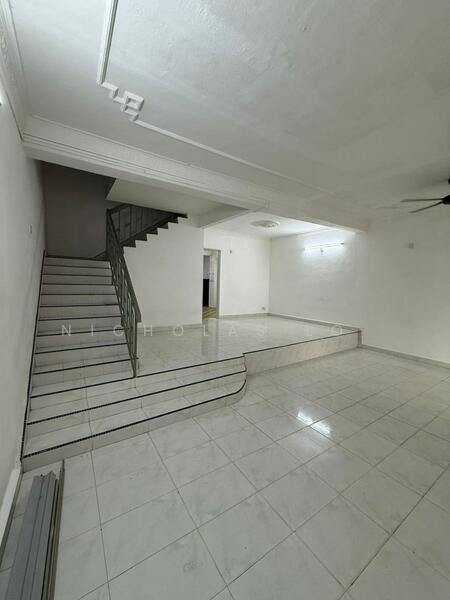 Taman Pelangi Jalan Sri Pelangi - 1