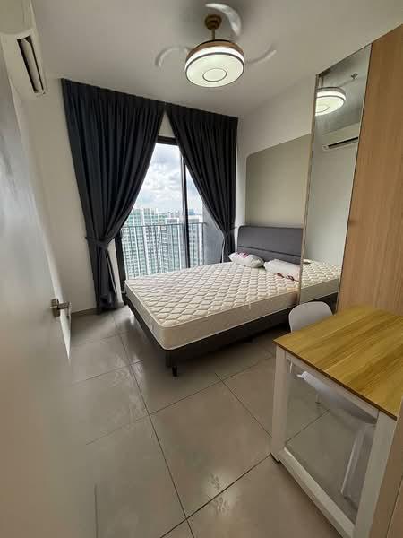 YOLO Signature Suites - 3