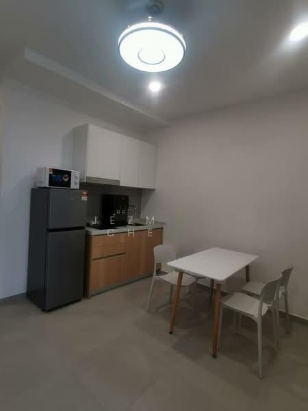 YOLO Signature Suites - 4
