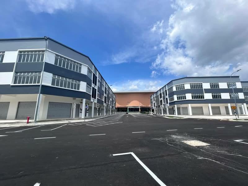 Indahpura Vervocity Kulai - New 3 Storey Shop Lot for Rent - 3