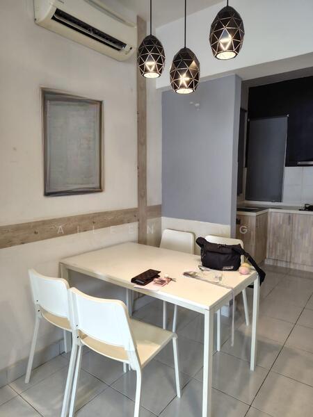 Main Place Residence - 3