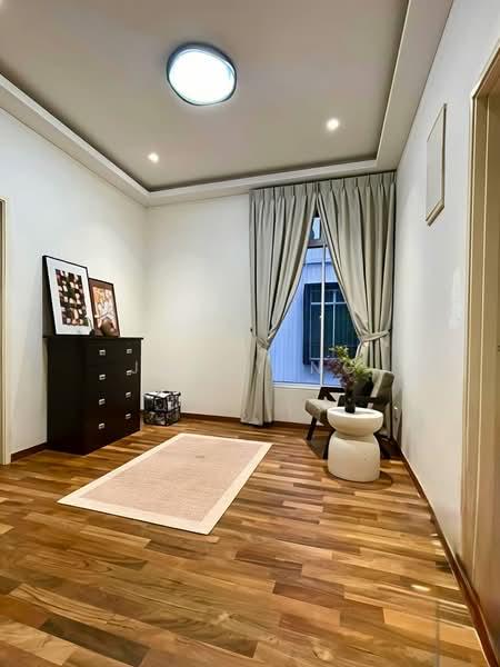 Garden Villas, Bukit Indah - 2