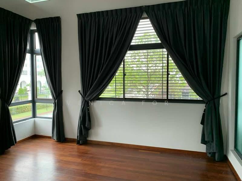Featherstone @ Eco Botanic - 4
