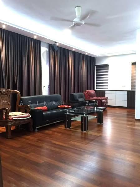 Lakefront Villa - 5