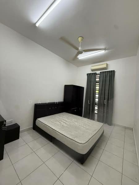 Taman Mount Austin - 3