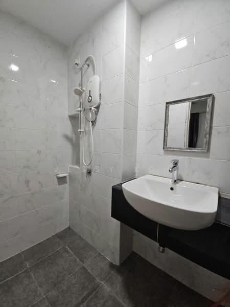 Sky Breeze Service Apartment - 5